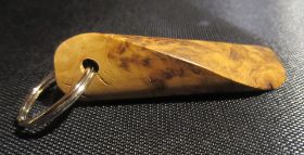 -schlüsselanh. eiche wurzelmaser 8€.JPG