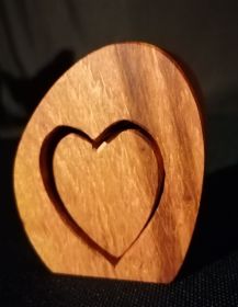 __herz geborgen__zwetschge_8 cm_10 €.jpg