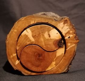 __yin+yang 6__nussb._12 cm__15 €.jpg